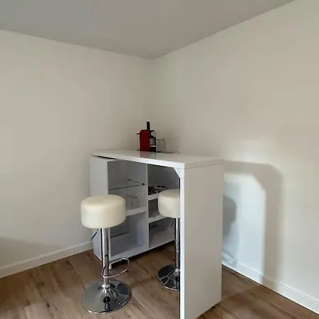 Einliegerwohnung In Altdorf Apartmán *