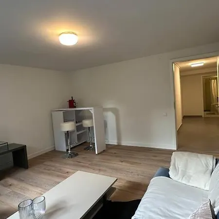 Einliegerwohnung In Altdorf *